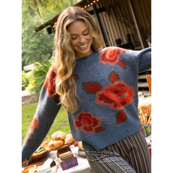 NATURAL LIFE Sweaters - NEW Rosie Reversible Jacquard Crewneck Sweater Womens Medium Denim Rose Wool